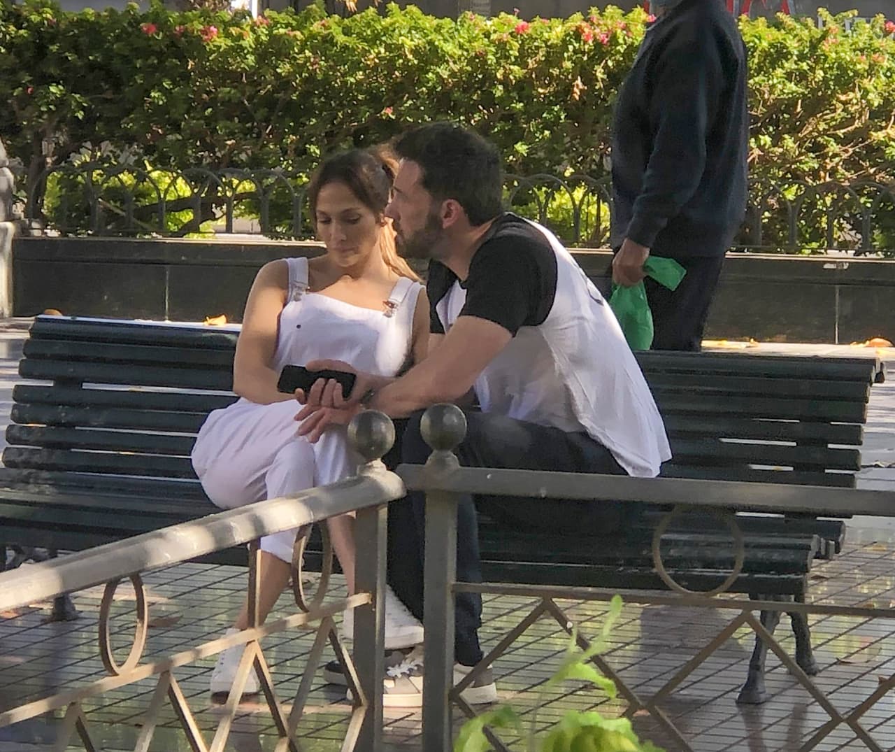 JLo se encuentra en la isla filmando 'The mother'.