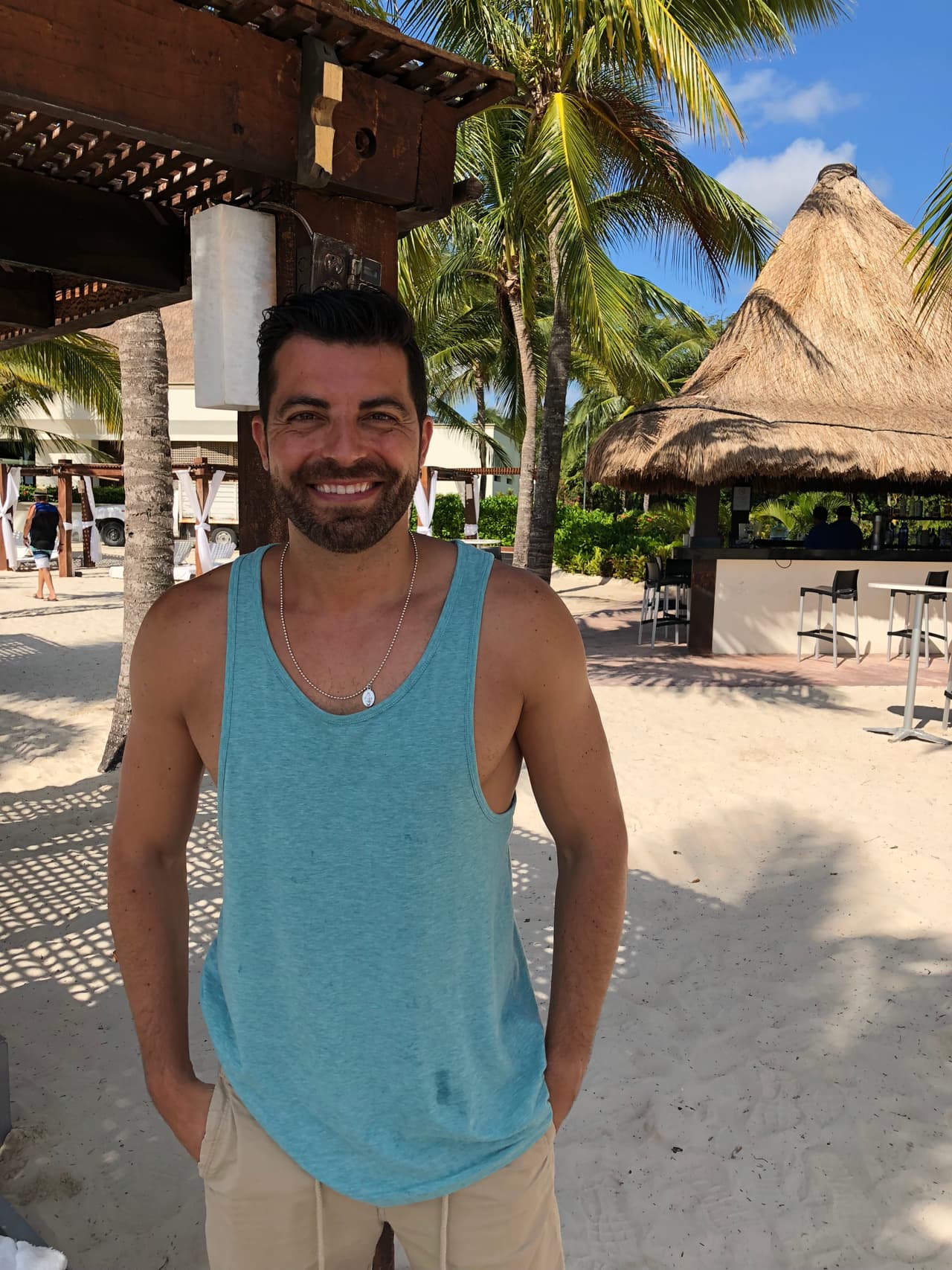 Y para que lo conozcas, a continuación te damos algunos datos de su vida y su carrera.
<br>