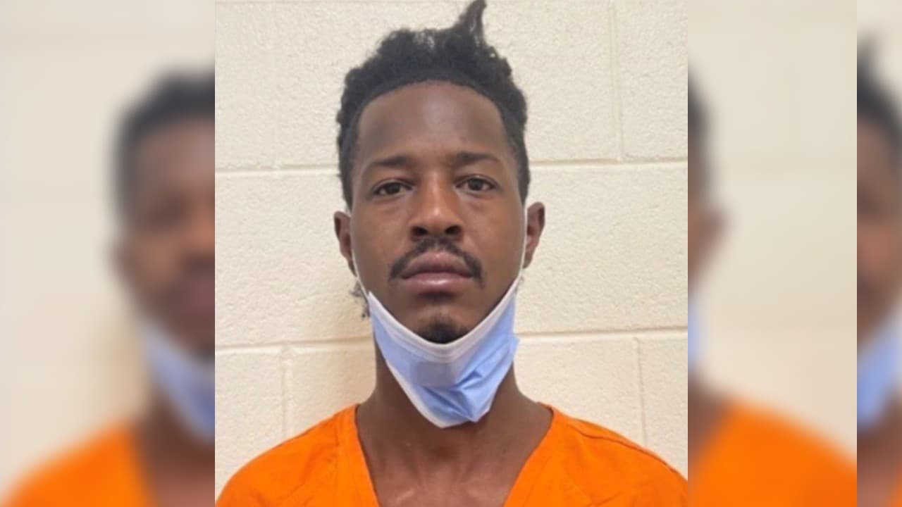 En un hotel encontraron al sujeto que intentó quemar una casa con su esposa adentro en El Mirage