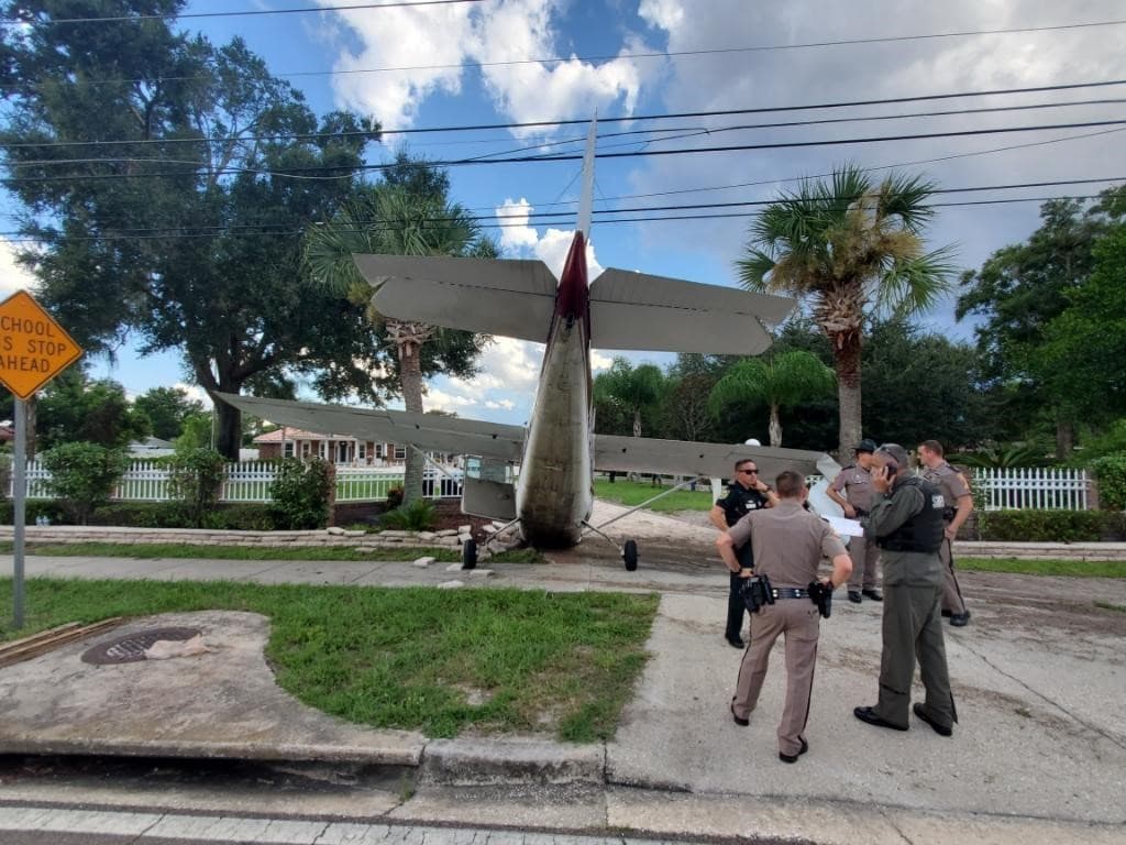 Había salido del Aeropuerto Ejecutivo de Orlando y había alcanzado 1,200 pies de altura cuando tuvo que aterrizar a los 5 minutos de vuelo.