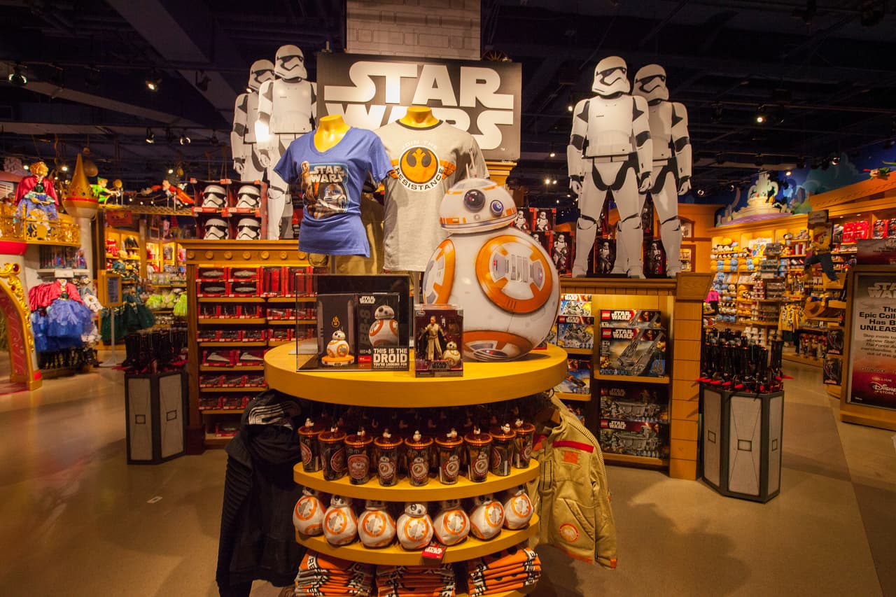 En el caso de Chicago la decoración de la tienda Disney Store en la Michigan Avenue estaba totalmente inspirada en el tema y ahí se realizó el evento.