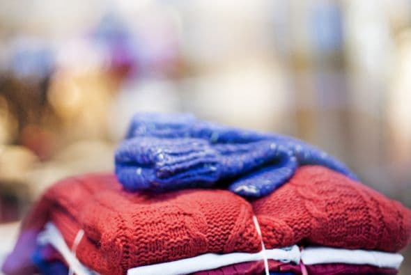 Algunas reglas. Valeria leyó en el sitio sobre finanzas Money Crashers, que es importante establecer cuánta ropa debe llevar cada persona. Decidimos que cada una debía entregar como mínimo 10 prendas, entre las que podía haber algunos accesorios.