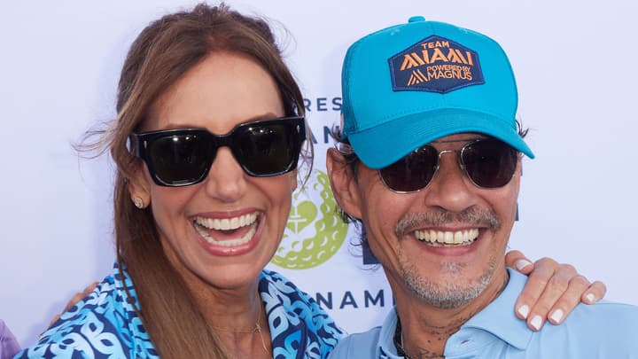 Marc Anthony le explica a Lili Estefan su técnica para cambiar pañales