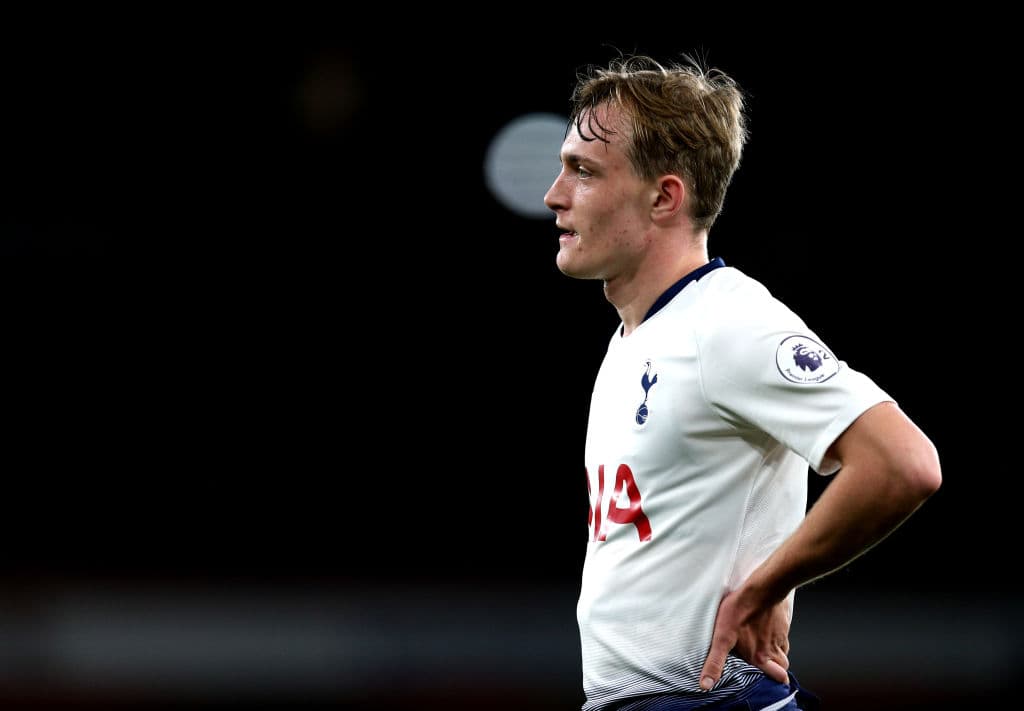 Oliver Skipp, Tottenham. Este joven de 19 años es mediocampista y ya ha anotado en 14 ocasiones para los Sures, incluendo 10 juegos de la Premier League, así como en la Copa FA y la Copa Carabao.