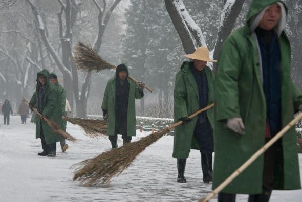 Además, una comarca de la región autónoma de Xinjiang (noroeste) registró una mínima de menos 49 grados.