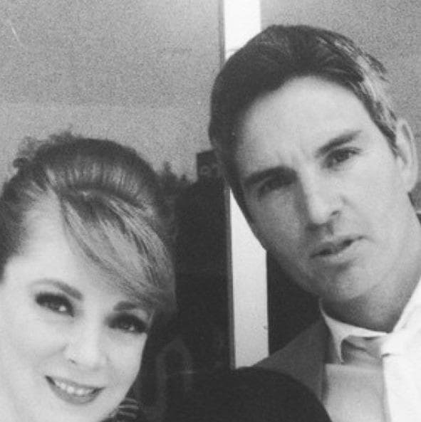 Su primer protagónico lo consiguió en la telenovela Vivir a Destiempo donde lo pudimos ver junto a Edith González.