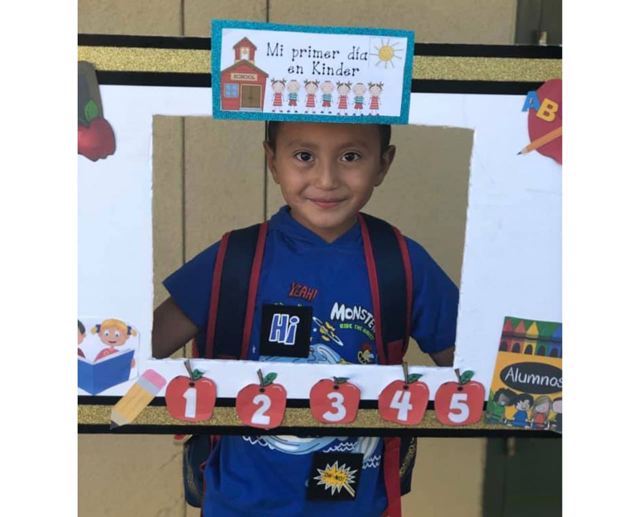 Hijo de ´Angela Morales que inició su primer día en Kinder