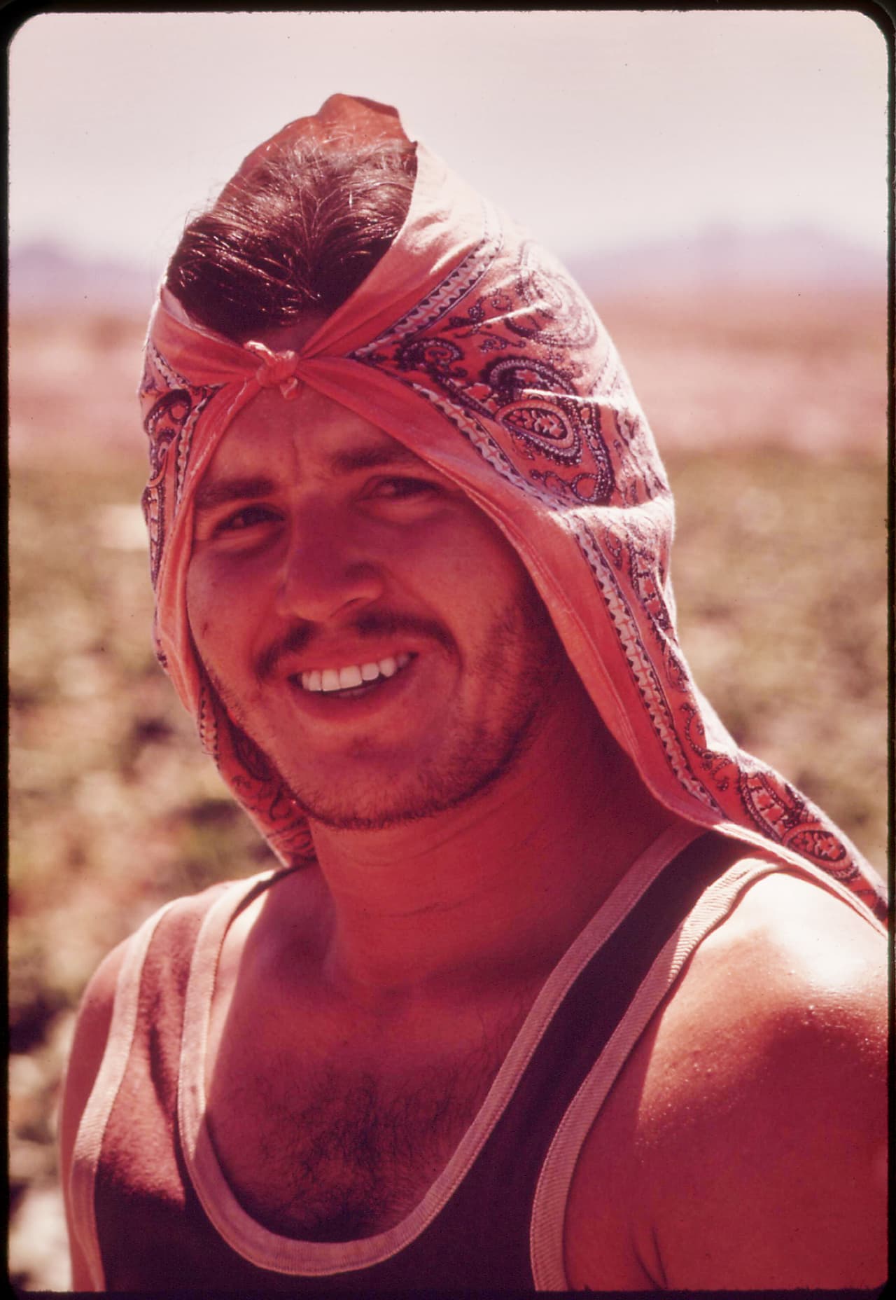 Un trabajador del campo en Valle Imperial, California. De origen mexicano y residente legal en los Estados Unidos. Mayo de 1972