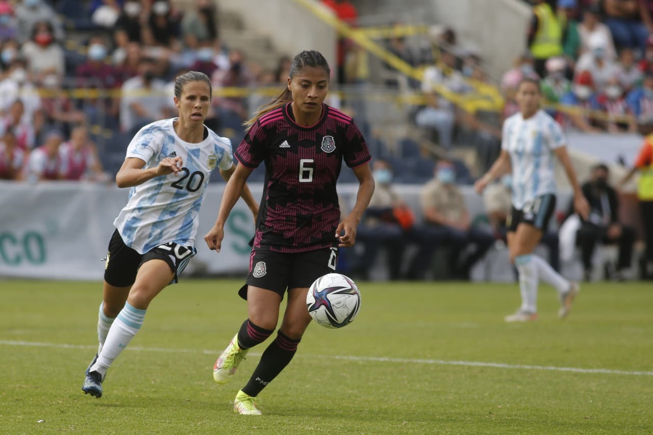 Las mexicanas no se tocan el corazón y vienen de atrás para golear 6-1 al conjunto argentino.