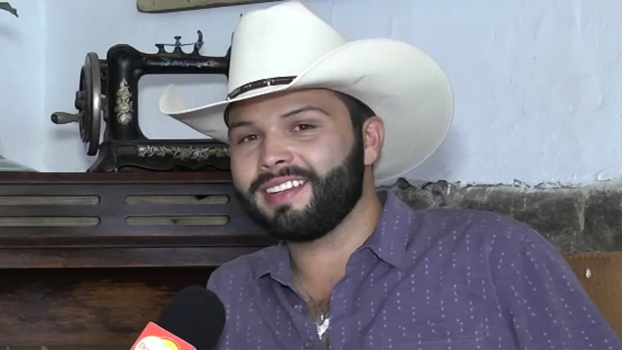 Leonardo Aguilar habla de las críticas y por qué dejó de fingir en su carrera: "Ya soy natural"