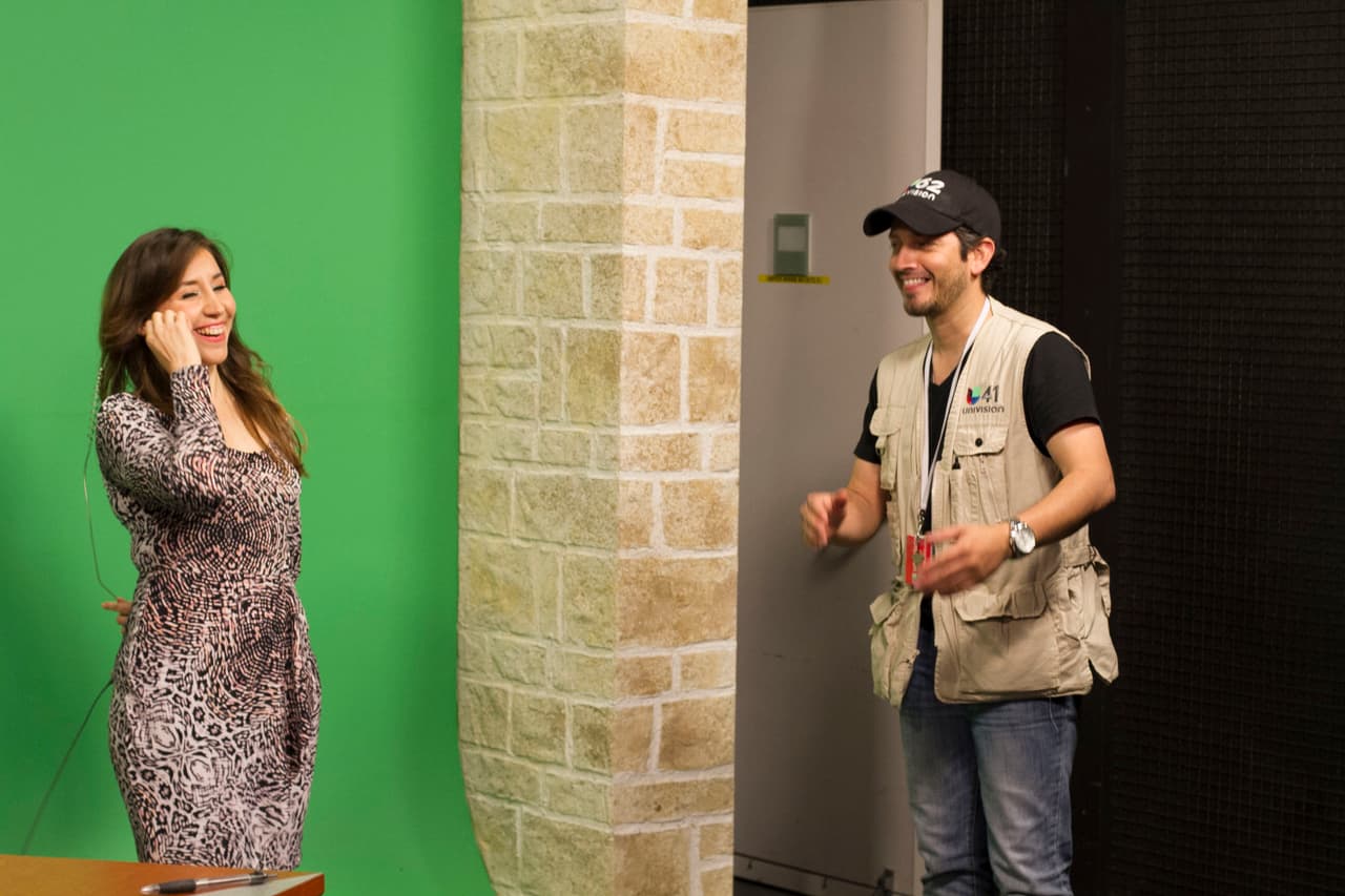 David Ríos captó lo que pasa detrás de bambalinas en Univision Austin.