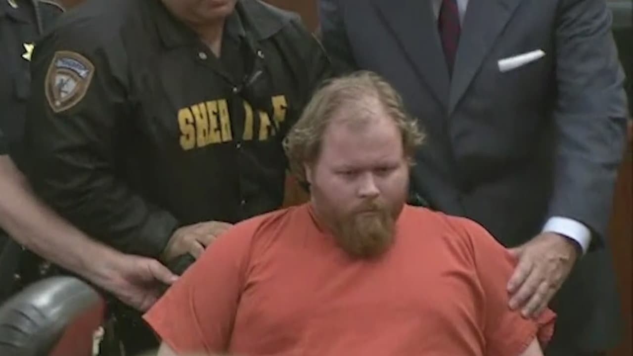 Juez condena al responsable de asesinar seis miembros de una familia con la pena de muerte