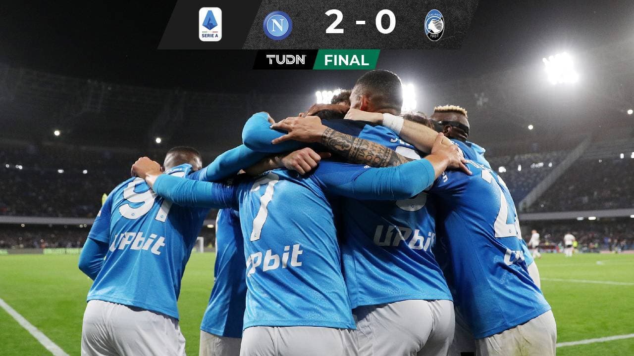 Napoli vuelve a la senda del triunfo sin el 'Chucky' Lozano