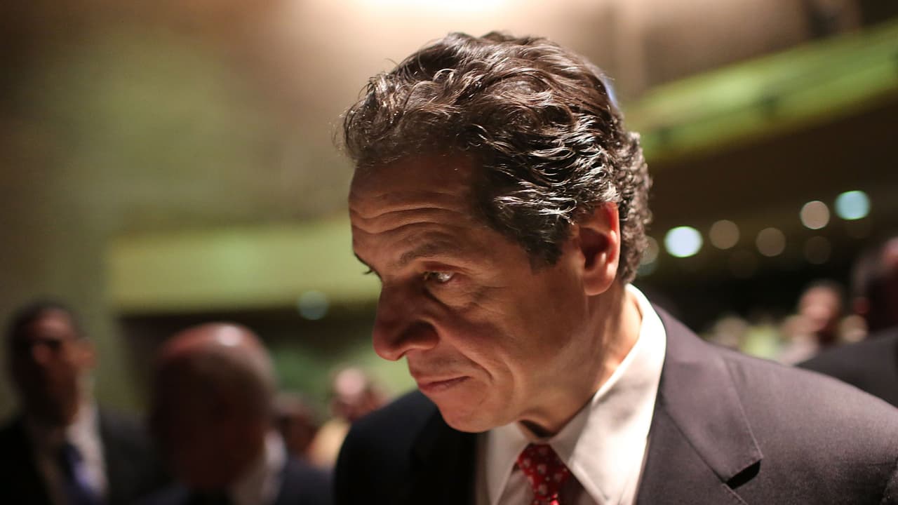 Comité de la Asamblea de Nueva York encuentra "evidencia abrumadora" de que Cuomo se involucró en acoso sexual