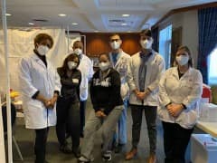 Según la administración Trump, la producción de la vacuna es tal que la segunda dosis de la vacuna puede liberarse sin poner en peligro la inmunización de quienes recibieron la primera inyección.