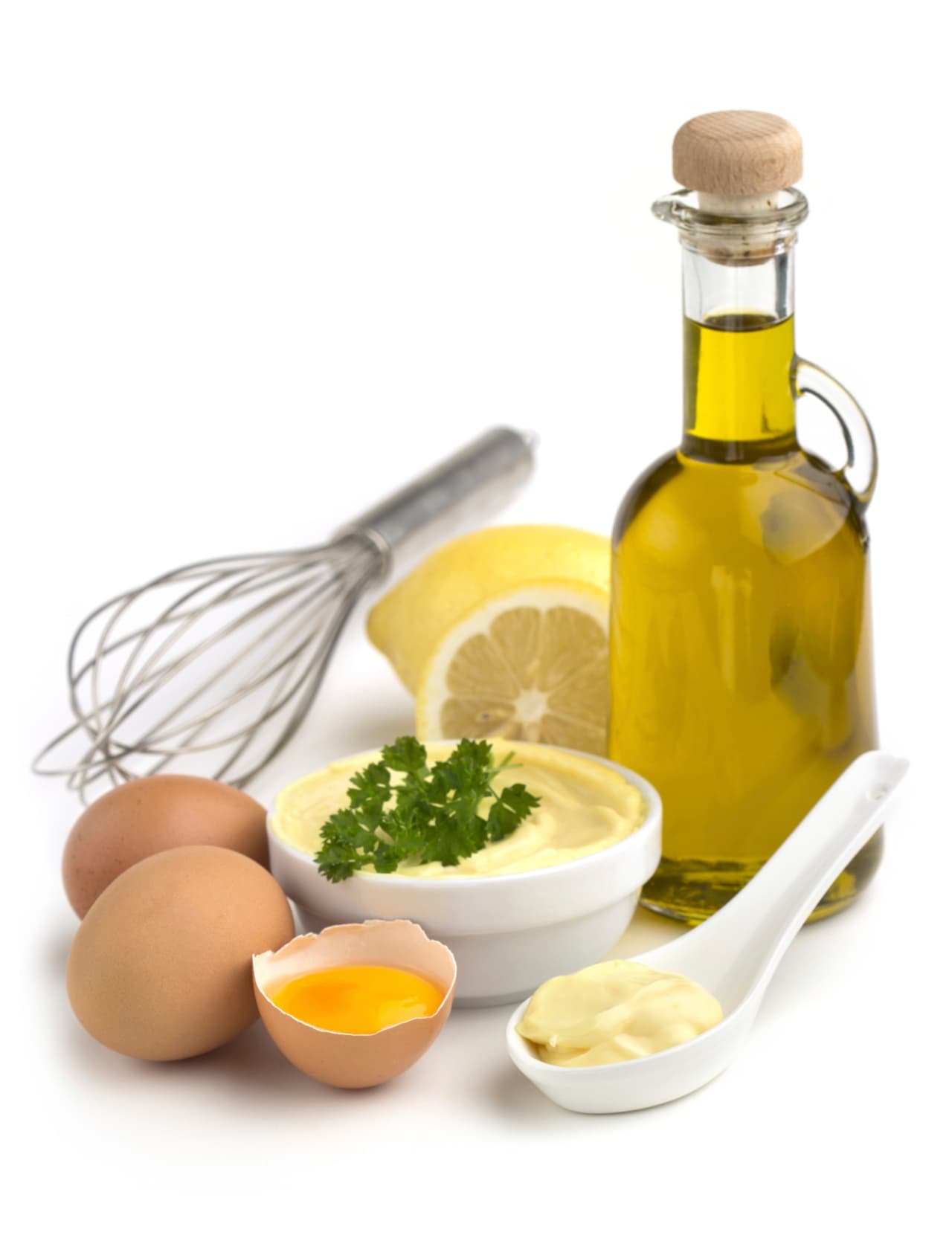 Los ingredientes que necesitas para prepararla son los siguientes: 1/2 taza de aceite de oliva, 1 cebolla mediana, picada en trozos, 4 pequeños dientes de ajo, picados en trozos, 2 tazas de garbanzos, enjuagados y escurridos, 2 cucharadas de jugo de limón fresco, sal gruesa y pimienta negra recién molida.