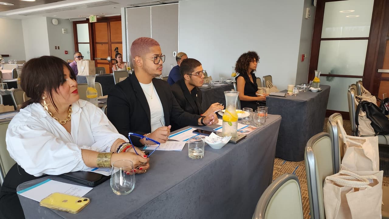 Estudiantes de comuniación en PitchPR