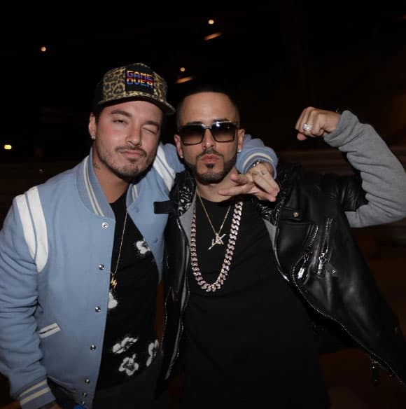 Yandel comparte muchas fotos con sus amigos del medio, como su pana J Balvin.