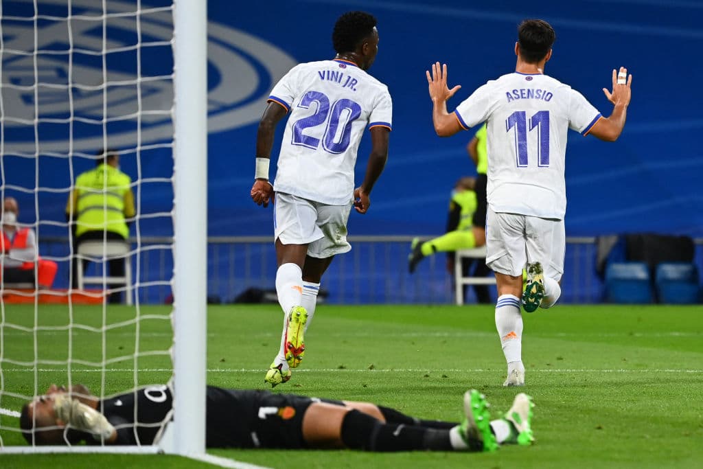 El Hat Trick de Marco Asensio, el doblete de Karim Benzema y el gol de Isco Alarcón le dan la victoria al Real Madrid 6-1 sobre el Mallorca.