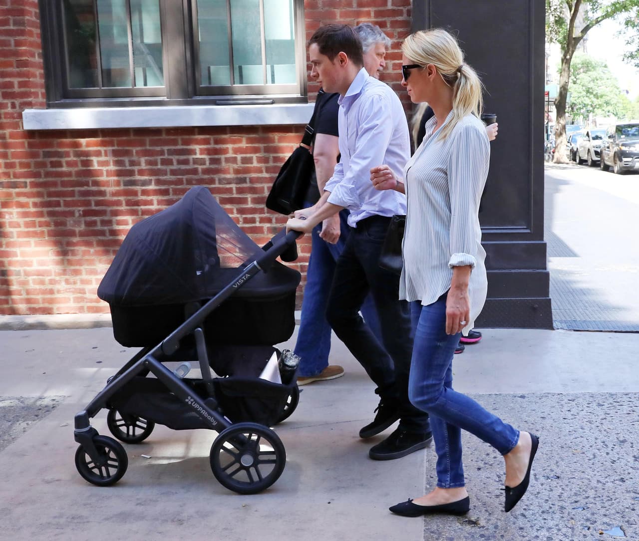 Caminaron por varias calles.