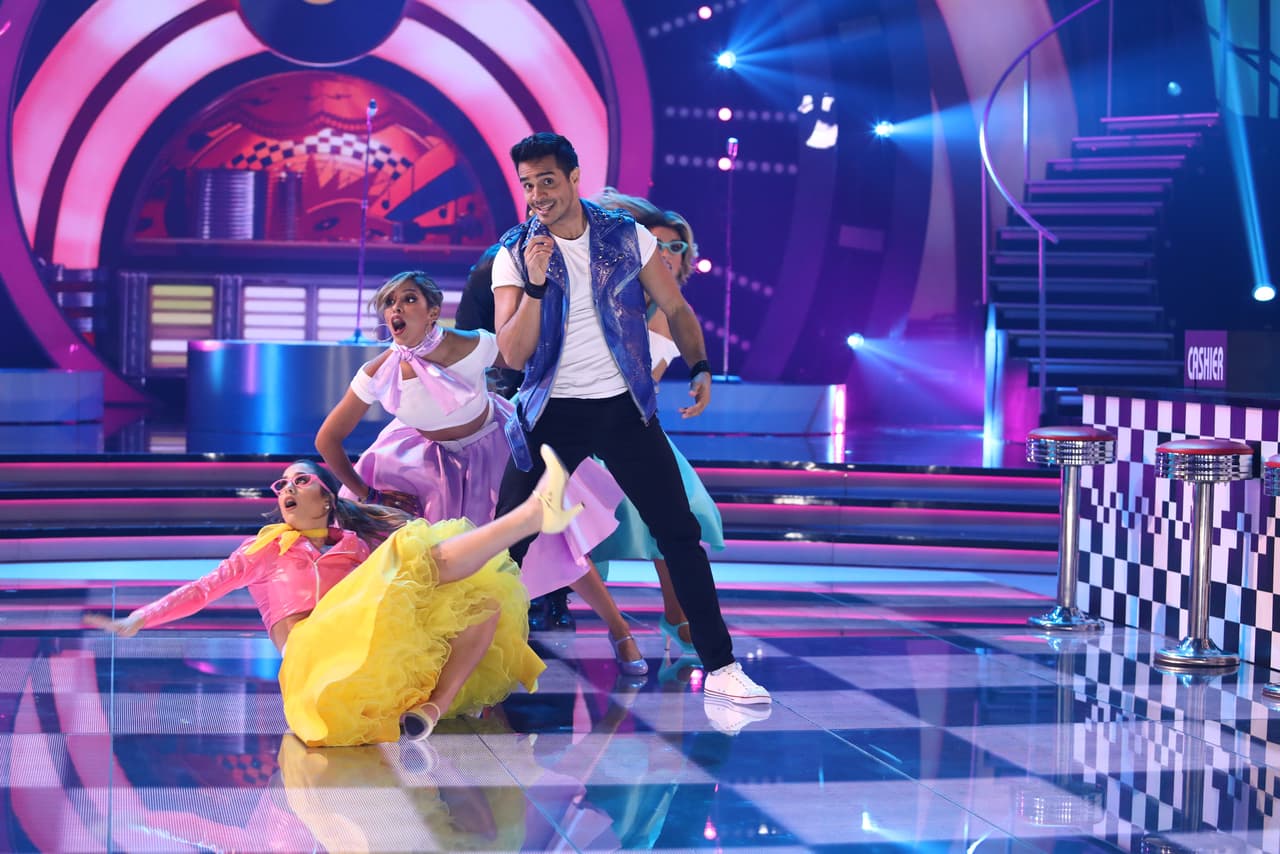 El actor y cantante realizó un lindy hop al ritmo de 'Get ready'.