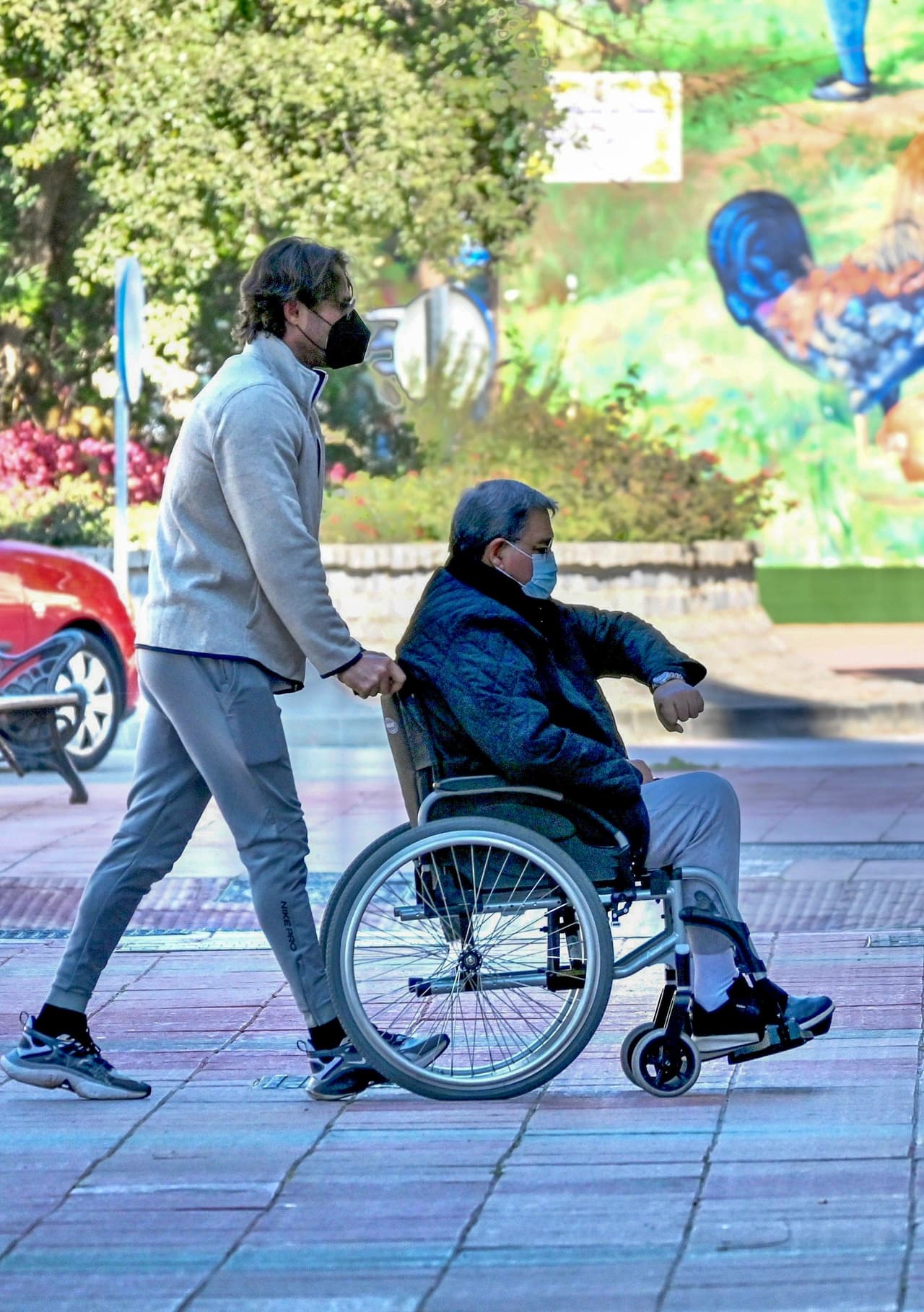 Mientras que Rulli emprendió el vuelo a México, en donde se inscribió en el Centro de Capacitación de Televisa (CEA) para estudiar actuación.
<br>
