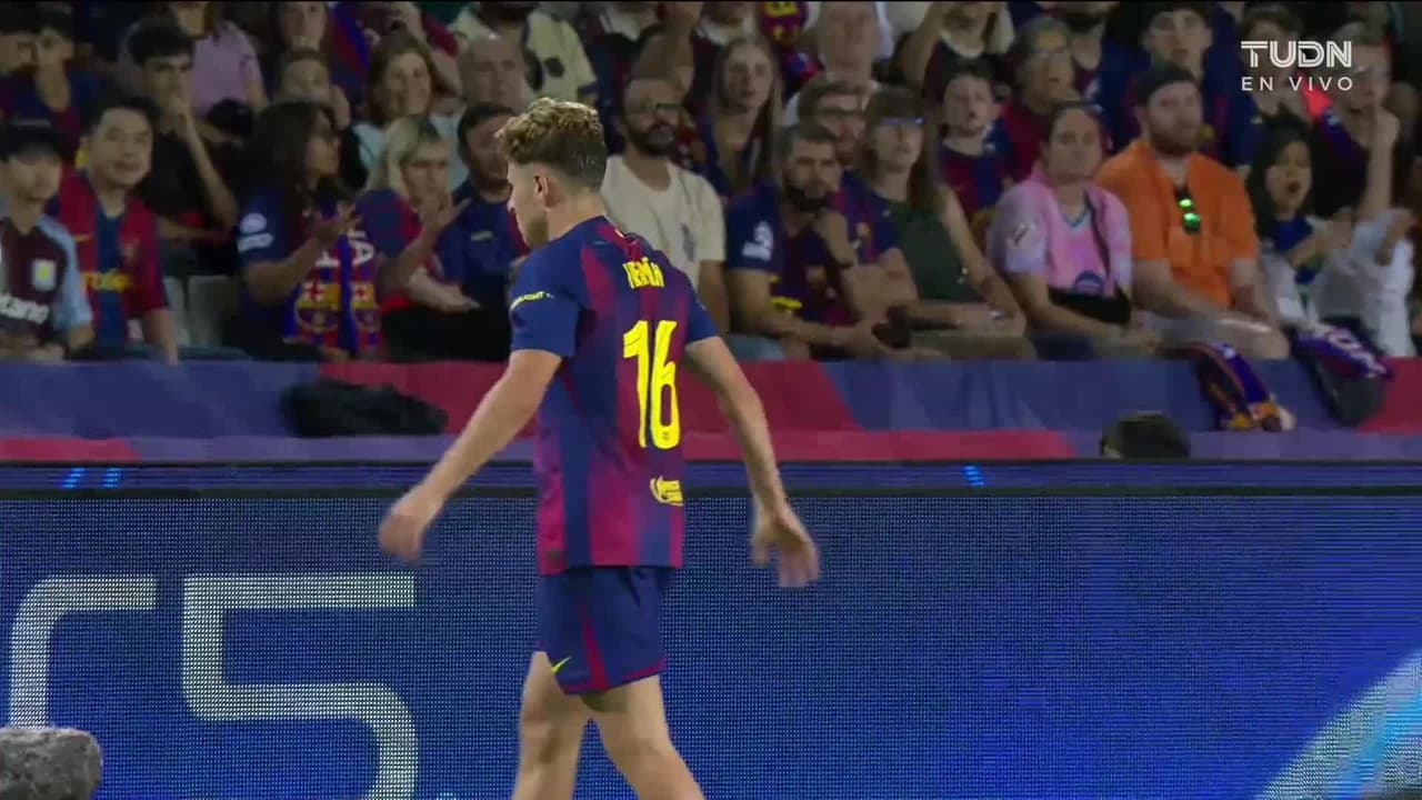 ¡GOL!  anota para FC Barcelona. Fermín López