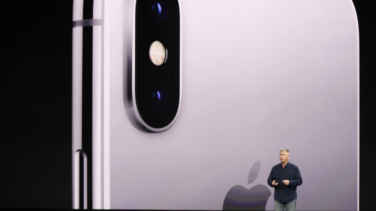 El nuevo iPhone X tiene una gran pantalla y reconocimiento facial, pero cuesta 1,000 dólares: ¿merece la pena?