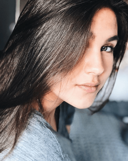 Actualmente estudia en Estados Unidos, pero existen rumores de que incursionará en el mundo del espectáculo como sus padres. 
<br>