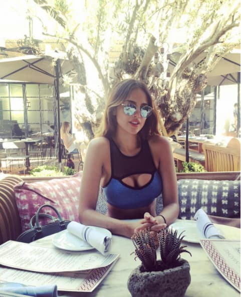 La actriz mexicana Eiza González radica actualmente en Los Ángeles California y desde ahí pidió orar por su país natal.