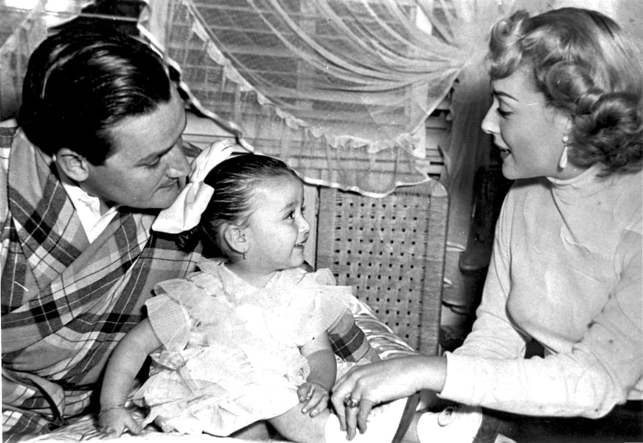 Silvia Pinal, la diva del cine mexicano, se casó con Rafael Banquells y de ese matrimonio nació Sylvia Pasquel.