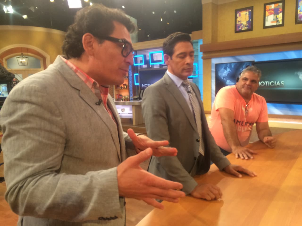 El hijo de Joan Sebastian, José Manuel Figueroa, engalanó nuestra mañana.