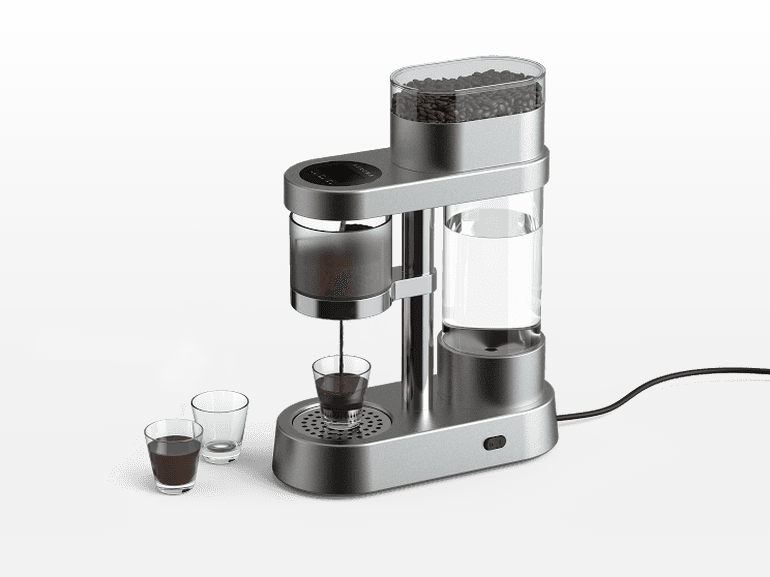 Tener este objeto es como tener a un barista en casa para preparar tu café favorito. Además, puedes programar esta sofisticada cafetera desde tu teléfono, a través de una aplicación. $299-$399 USD, de venta en auroma.com