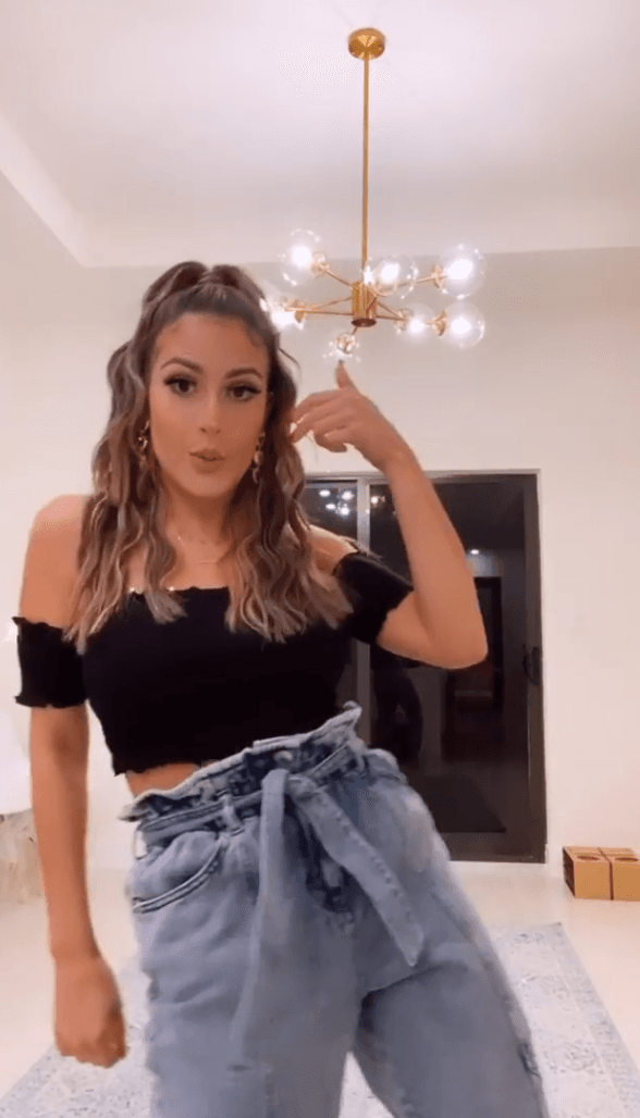 Durante los primeros dos meses en su departamento, la venezolana le ha mostrado a sus seguidores de redes sociales cómo ha sido el proceso de decoración: "Cuando no hay rumba por covid y aprovechas que todavía no tienes muebles".