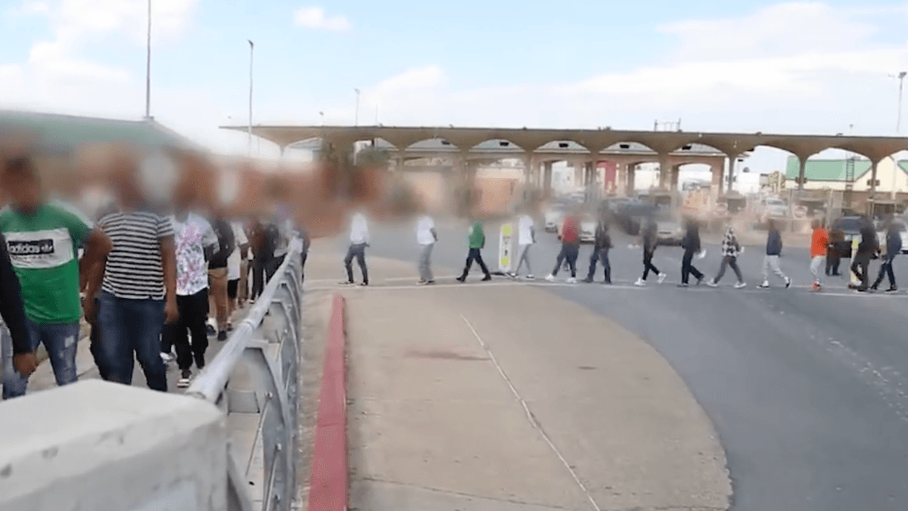 Gobierno federal anuncia expulsiones de inmigrantes de Texas a México