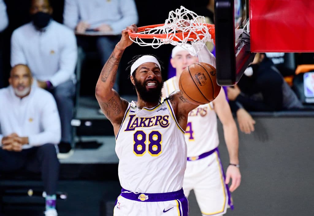 También gemelos que comparten la misma ciudad pero juegan para diferentes equipos. Markieff pertenece al equipo campeón, Los Angeles Lakers.
