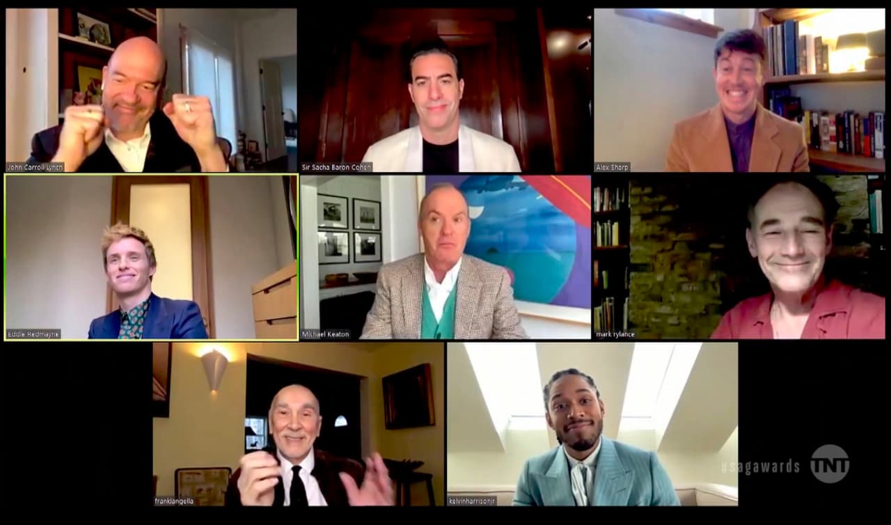 Netflix hizo historia pues su película 
<b>'The Trial of the Chicago 7'</b> se llevó el máximo honor ganando por Mejor Elenco de una Película. Esta es la primera vez que una cinta de cualquier servicio de 'streaming' obtiene este galardón. 
<br>