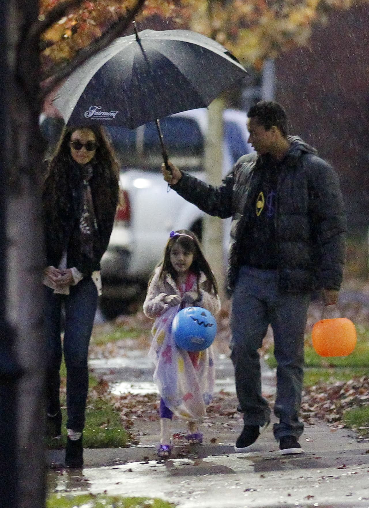 Suri siempre escoge los atuendos más lindos aún cuando es Halloween.