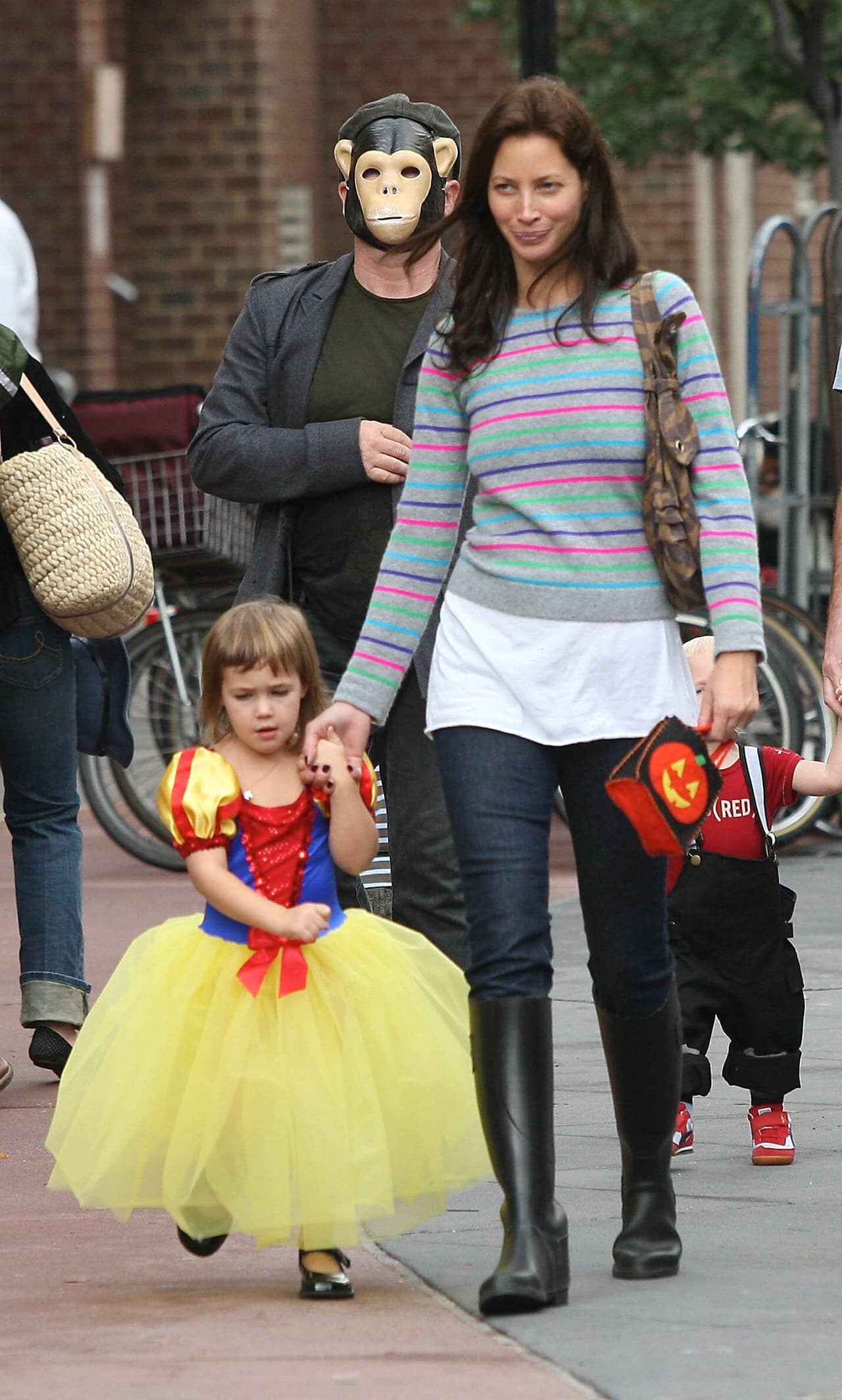 Grace, la hija de Bono, también es una princesita muy linda y traviesa.