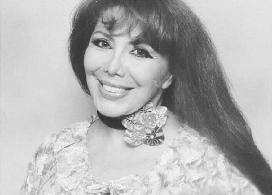 La actriz
<b><a href="http://www.univision.com/programas/novelas/murio-la-actriz-diana-herrera">Diana Herrera perdió la vida</a></b> el 12 de octubre del 2016 debido a problemas de salud que venía arrastrando desde el año 2000 por las decuelas que le dejó el tratamiento estético al que se sometió para aumentar y levantar sus glúteos.