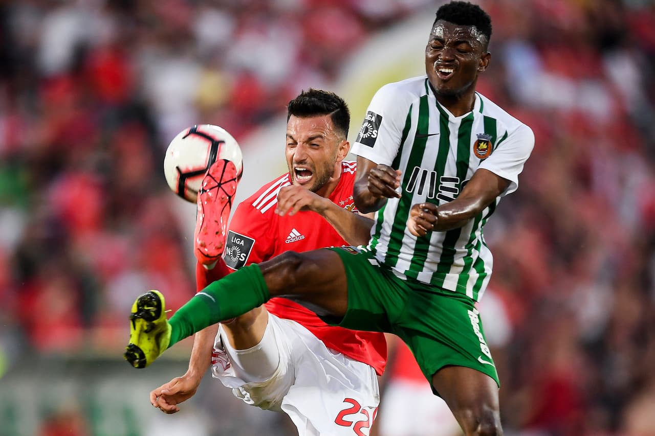 Sin embargo, Rio Ave siguió luchando por obtener más goles, con una intensidad diferente a la de su rival que parecía confiarse.