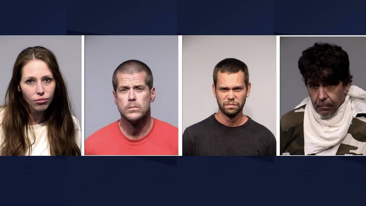 De acuerdo con la información del aguacil del condado Yavapai; Jason Stone de 40 años, Moriah Calhoun, Joel Deems de 50 años y Nicholas Dubuque de 27 años 
<b>operaban en la venta de heroína y metanfetamina desde una habitación del motel ubicado en el 800 al sur de la calle Main en Cottonwood.</b>
<br>