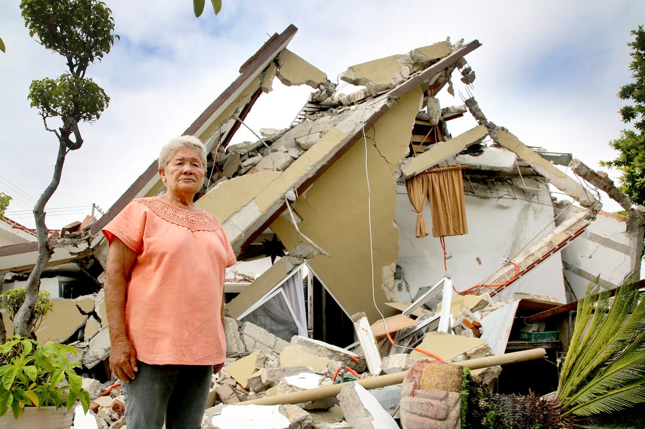 "Mi casa no se quiere caer": las demoliciones tras el sismo dejan a cientos de mexicanos pobres sin hogar