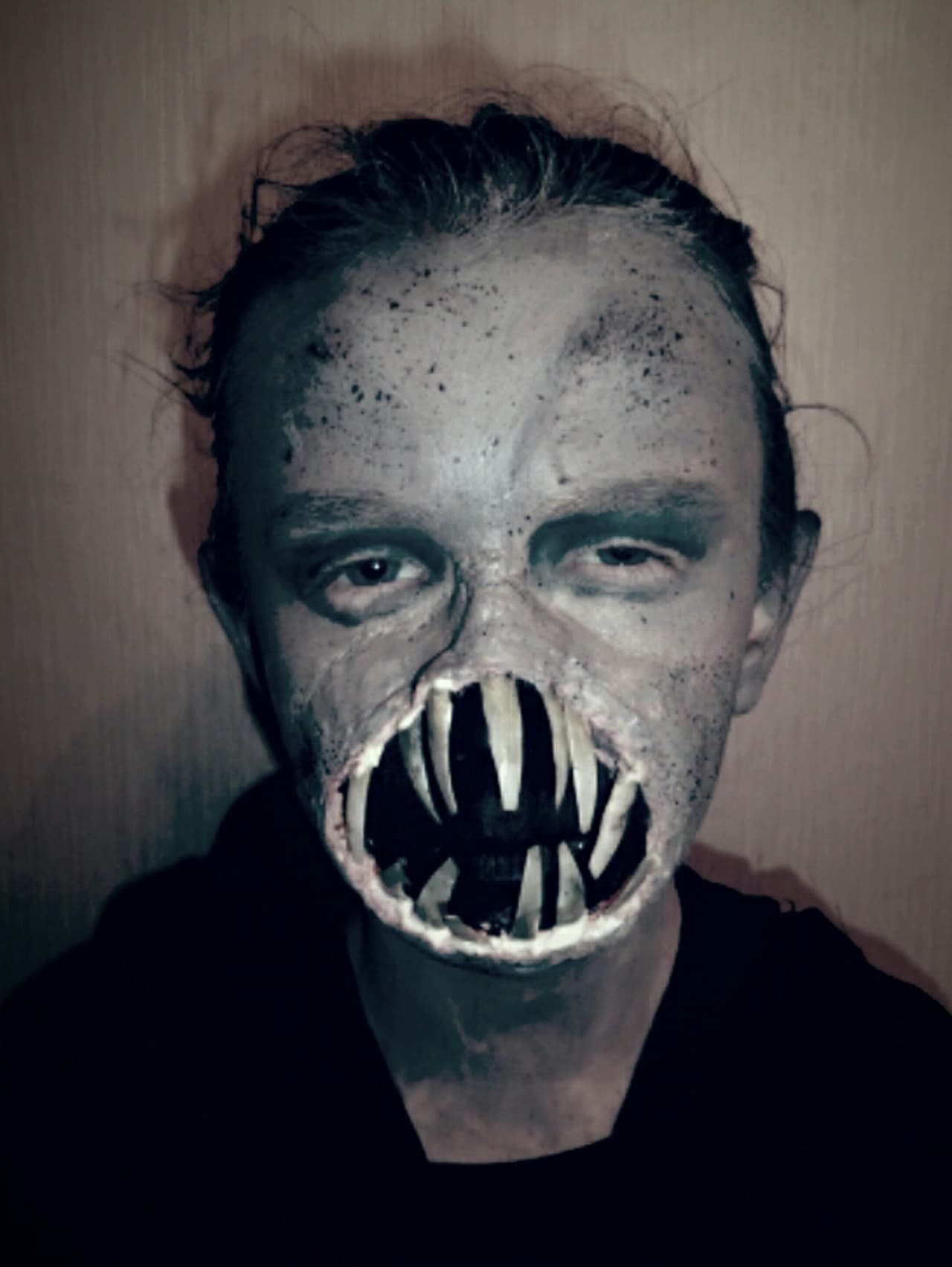 La niña se transformó en un alien terrorífico.