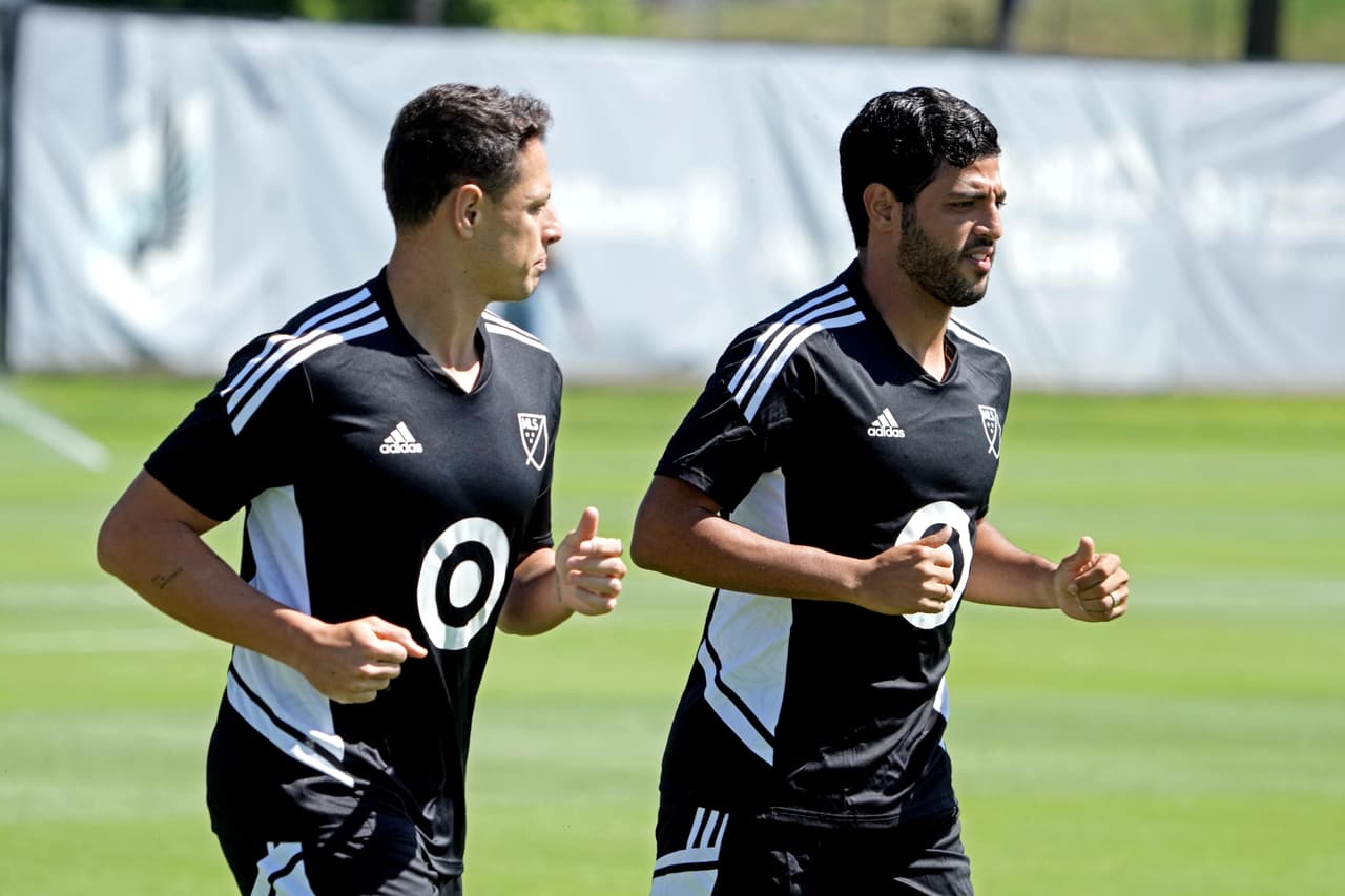 Chicharito Hernández y Carlos Vela