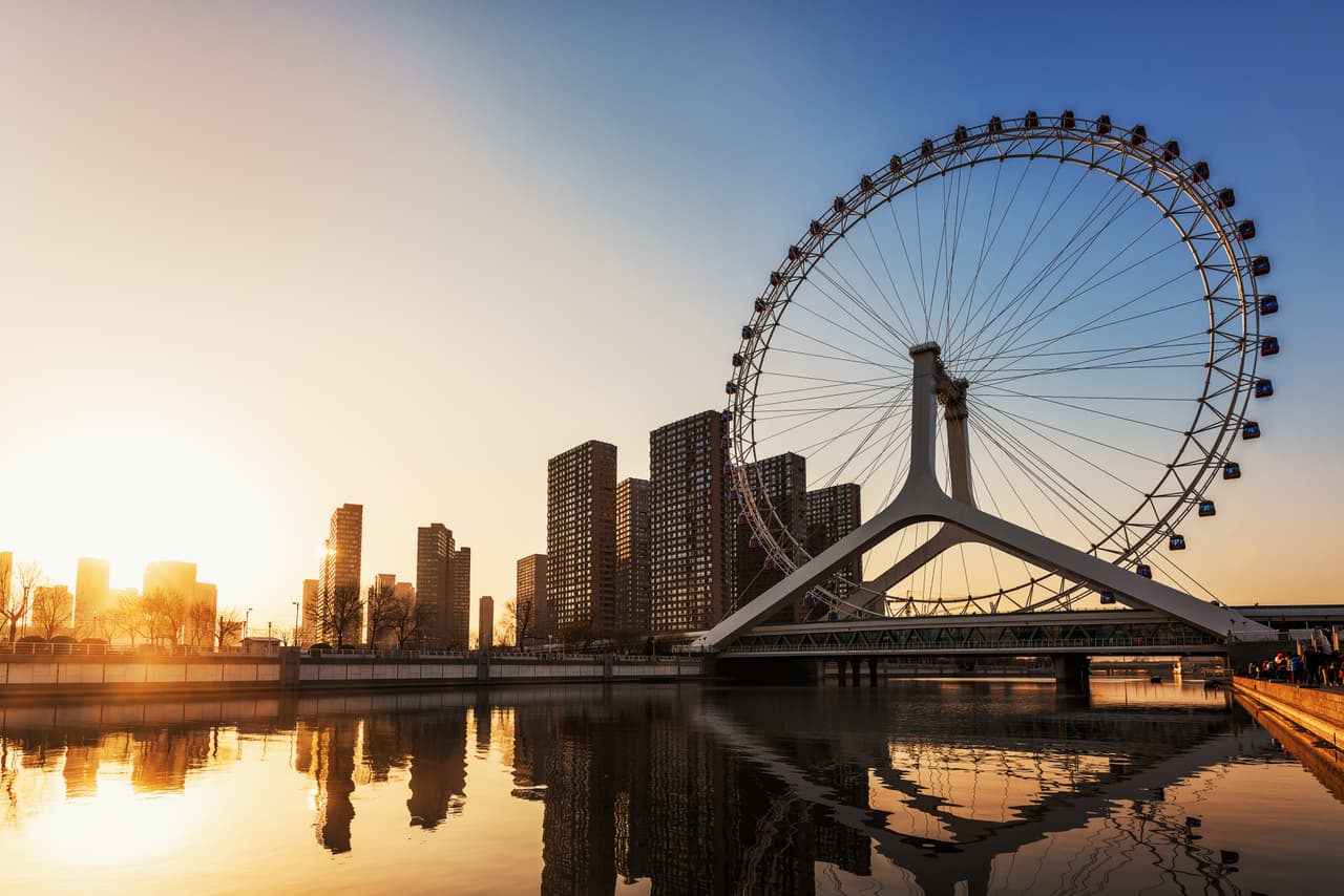 <b>Puesto 20. Tianjin, China: 13,589,000 habitantes en 2020. </b>Tenía 6,989,000 en 2000, lo que significa su población casi se duplicó en 20 años (creció 94.4%).