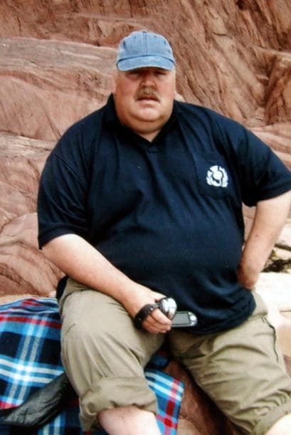 Con tanto sobre peso, Stephen ya no soportaba caminar 45 metros sin perder el aliento y detenerse a descansar.