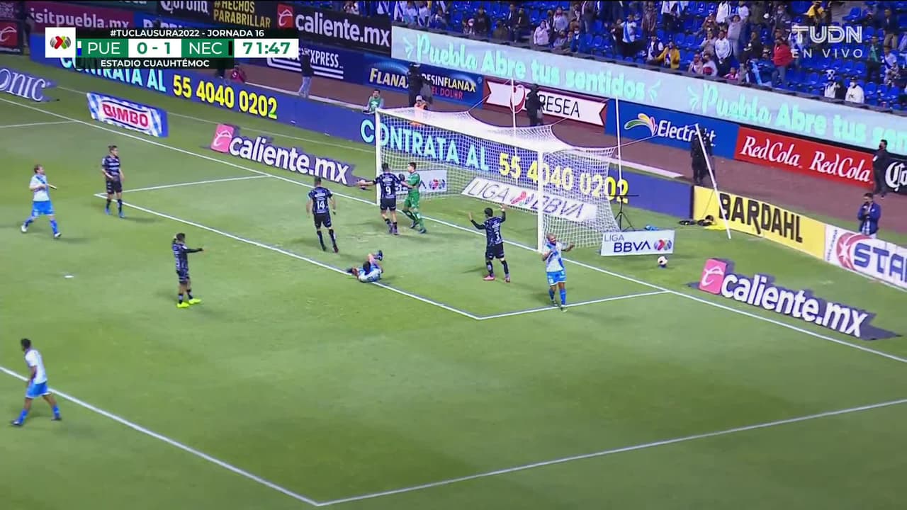 ¡TIRO ATAJADO! disparo por Martín Barragán.