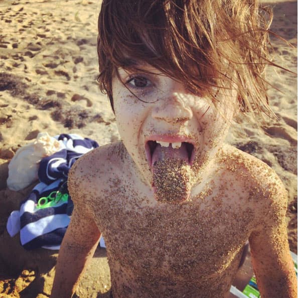 ¡Hasta "empanizados" con la arena se ven adorables!