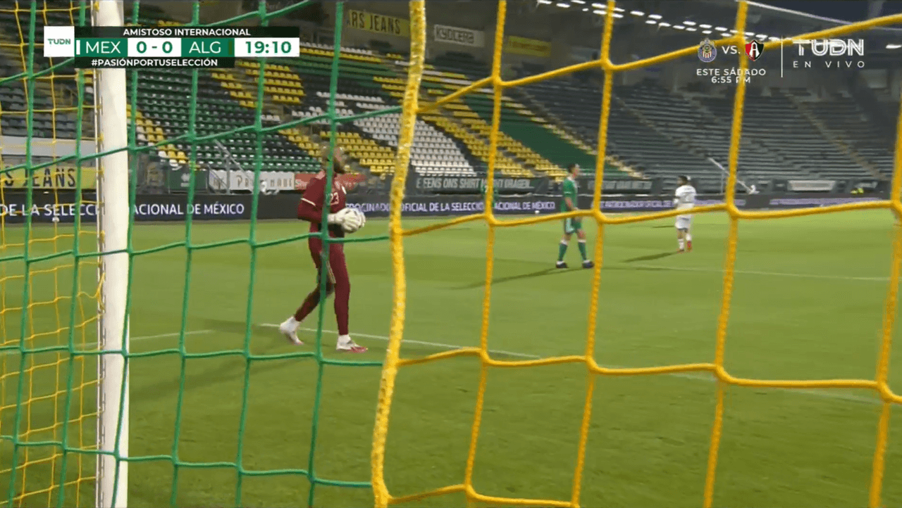 Gol, gol del Tecatito Corona y el primero para la escuadra mexicana